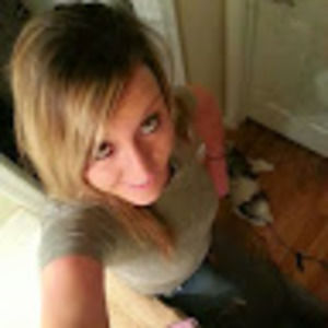 Meet your Posher, Elishia